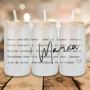 Verre en verre givré 16 oz avec couvercle en bambou et paille - Une maman