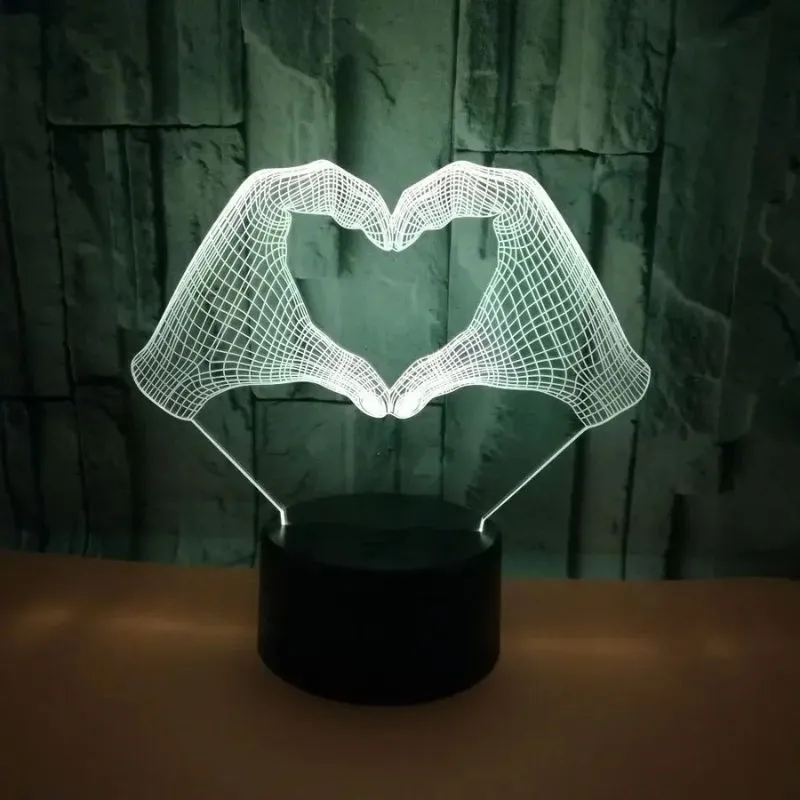 3D Lampe d'illusion Optique Cœur Avec Les Mains – Image 4