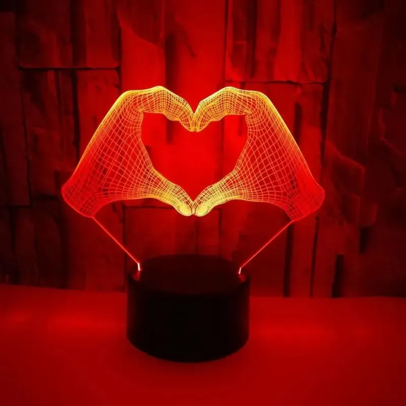 3D Lampe d'illusion Optique Cœur Avec Les Mains – Image 3