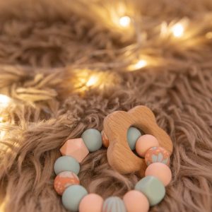 Lutry Nature – Hochet de dentition – Bubble flowers rose et bleu