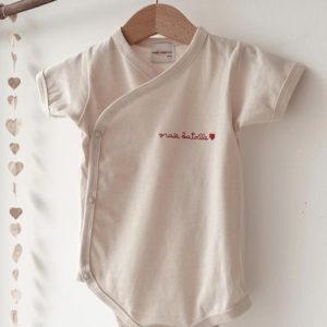 Nuage Chantilly – Body brodé manches courtes 3 et 6 mois – Vraie batoille