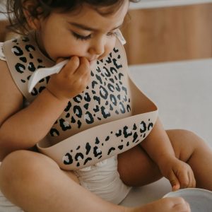 Zakuw – Bavoir en silicone – Léopard